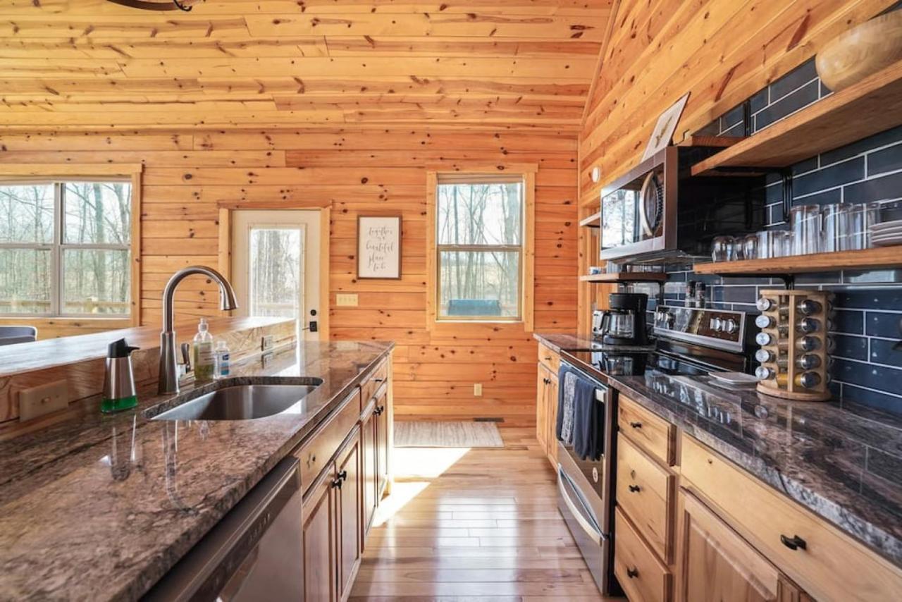 Fern Haven A Modern Take On Hocking Hills Cabins Stella Экстерьер фото